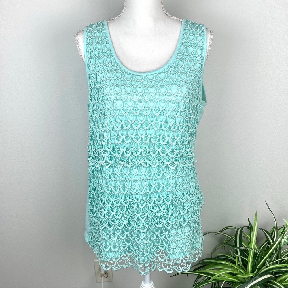 Cato Plus Size 18/20W Pastel Green Eyelet Tiered Sleeveless Top EUC